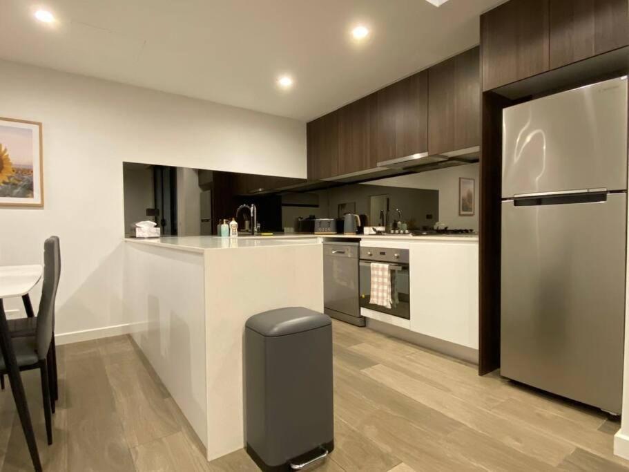 Kozyguru Campsie Brandnew 3 Parking
