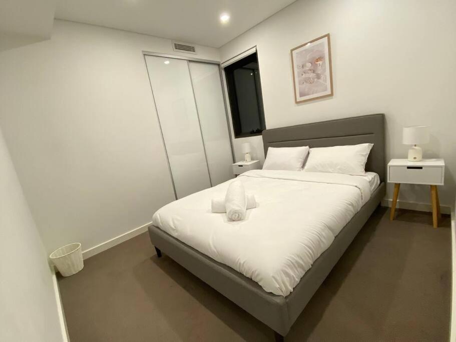 Apartment Kozyguru Campsie Brandnew 3 Parking *